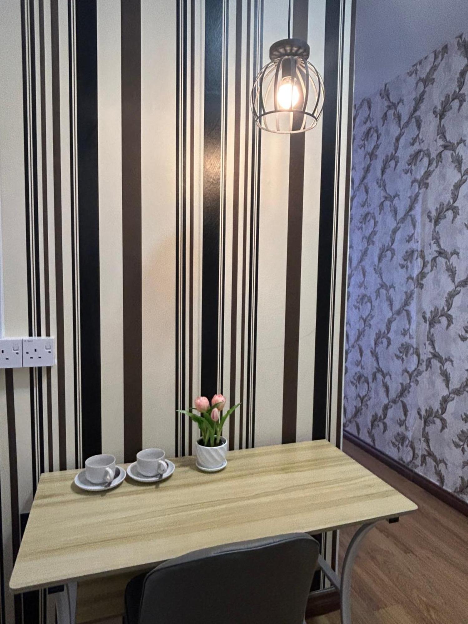 Roxy Apartment Kuching Kültér fotó