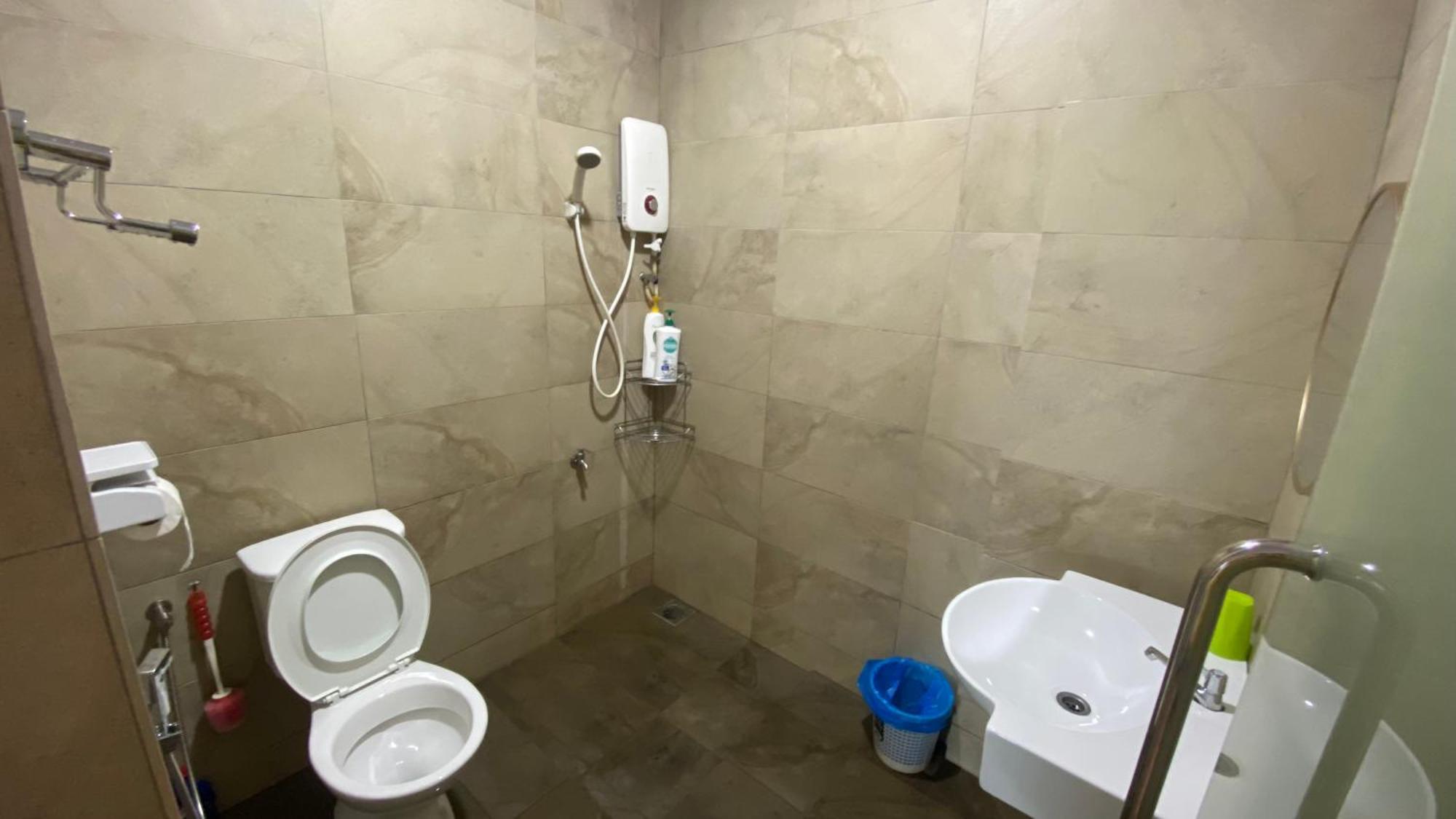 Roxy Apartment Kuching Kültér fotó