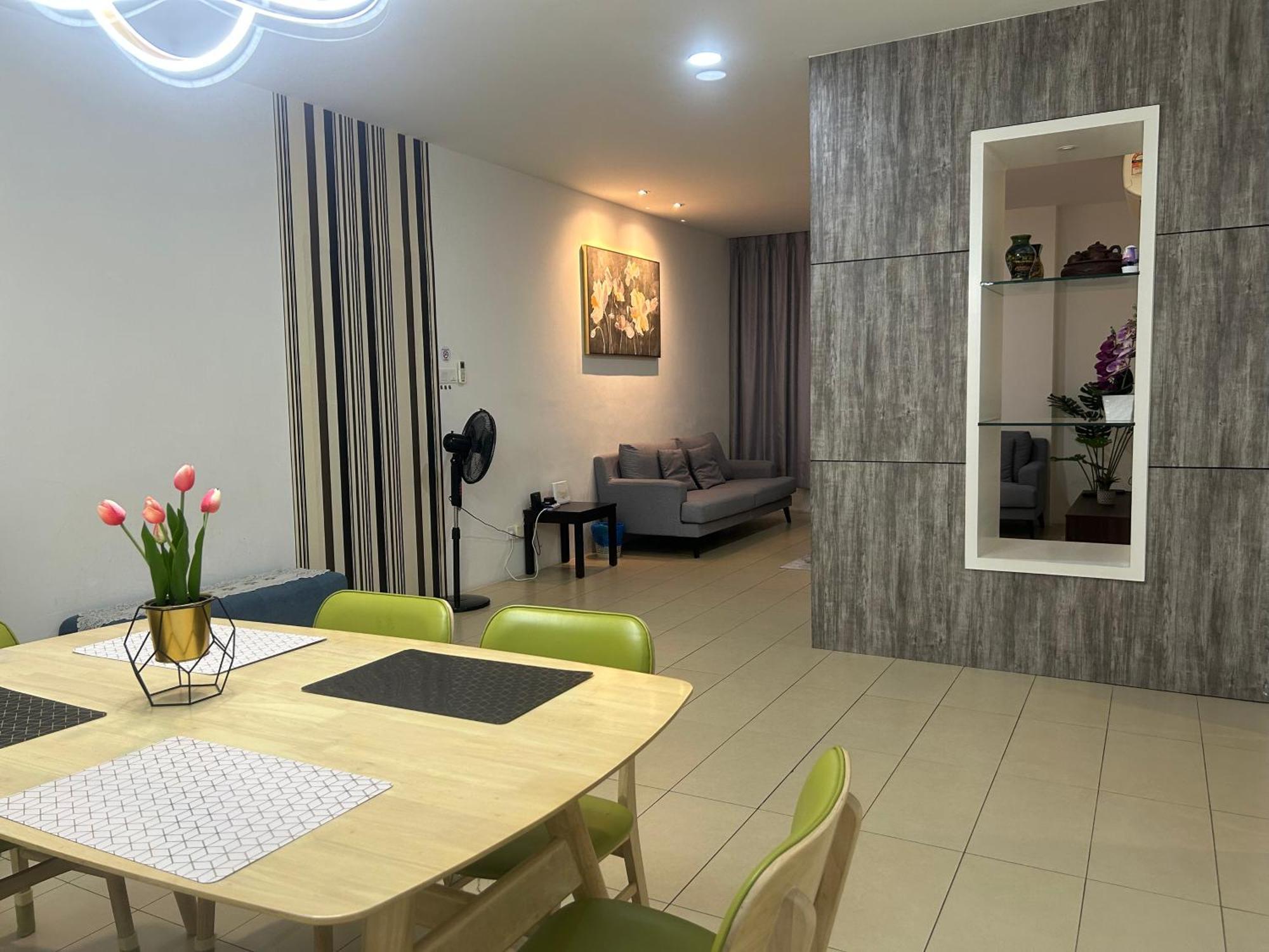 Roxy Apartment Kuching Kültér fotó