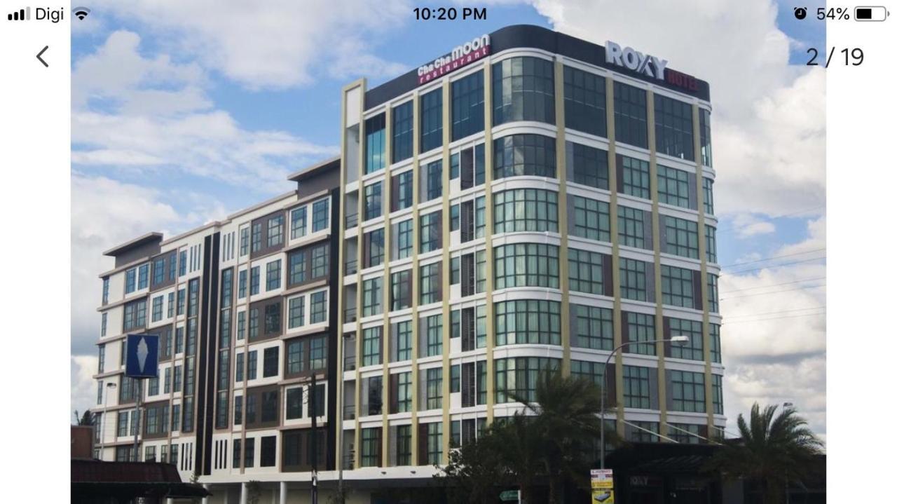 Roxy Apartment Kuching Kültér fotó