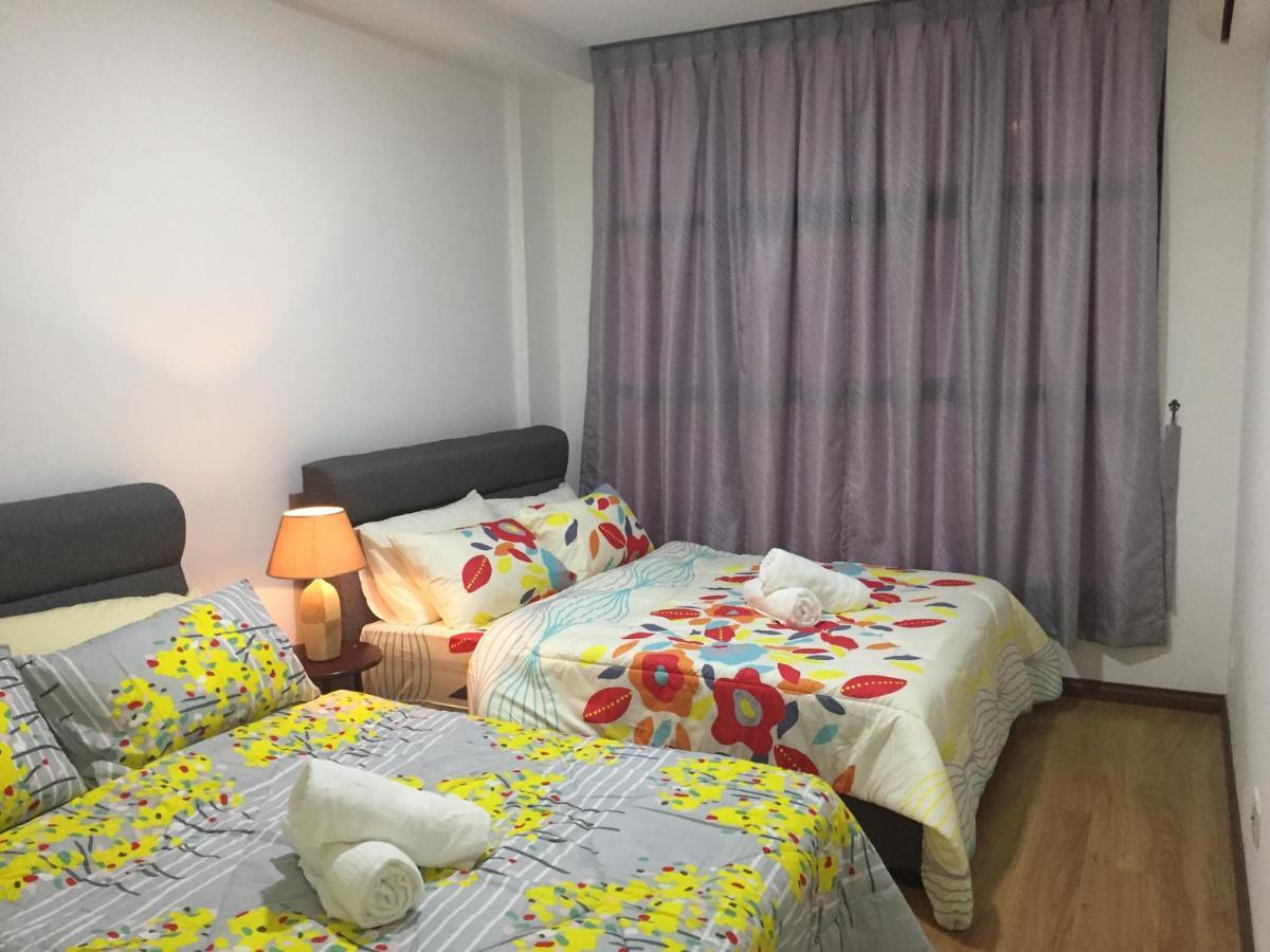 Roxy Apartment Kuching Kültér fotó